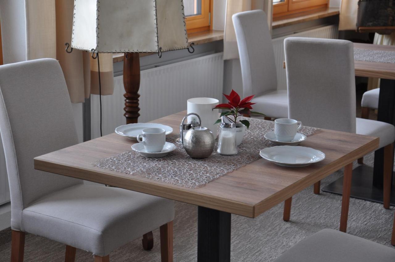 Cafe Pension Erbhof Kartitsch Exteriör bild